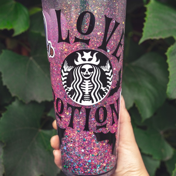 Custom Starbucks Tumblers with glitter - Picture 4 of 6